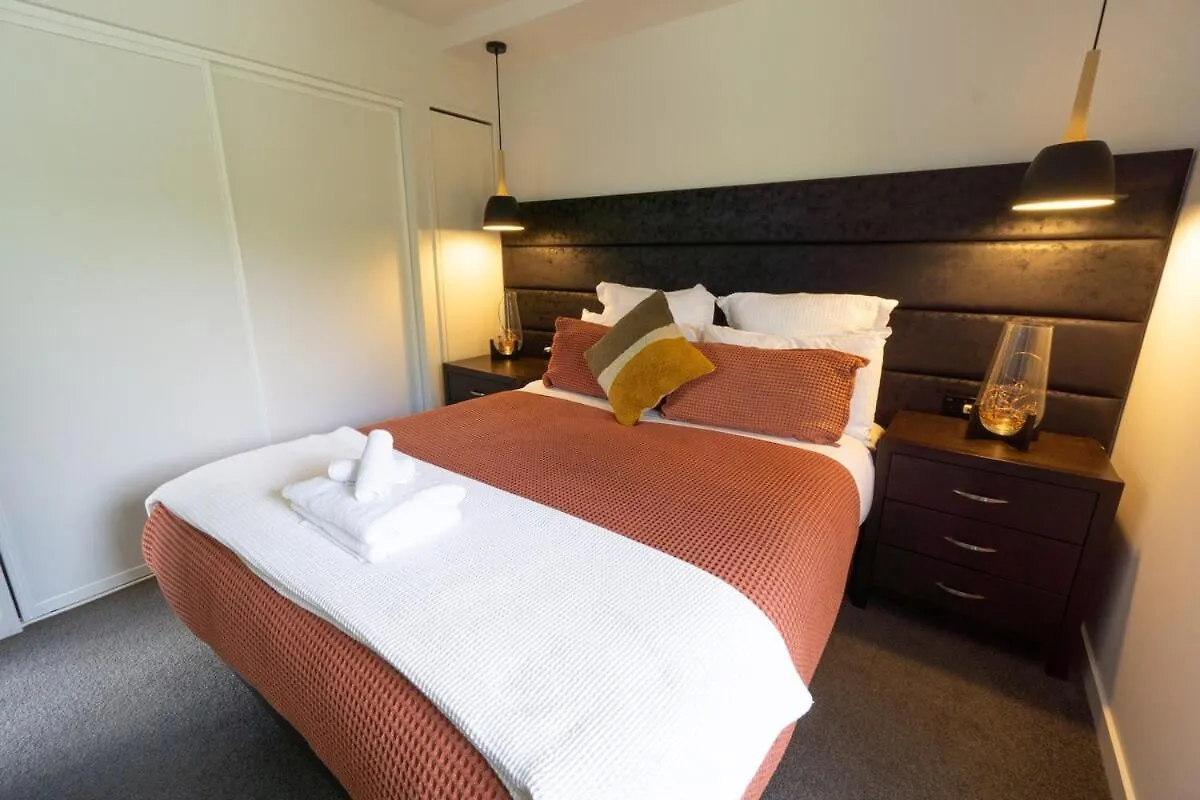 Apartment Touch of Class CBD, free park Christchurch